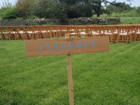 Style Me Thrifty: DIY Wedding Signs