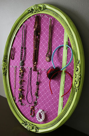 Jewelry holder: green & purple